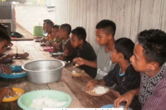 Makan dan kerjabakti (8)