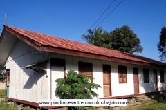 Asrama putra pesantren Nurul Muhajirin (4)
